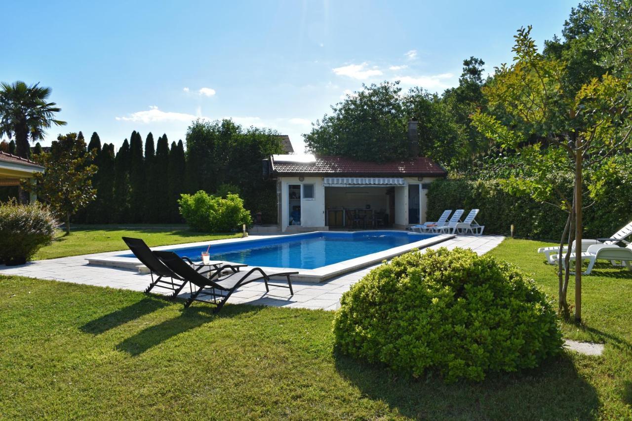 Villa Luka Buna エクステリア 写真